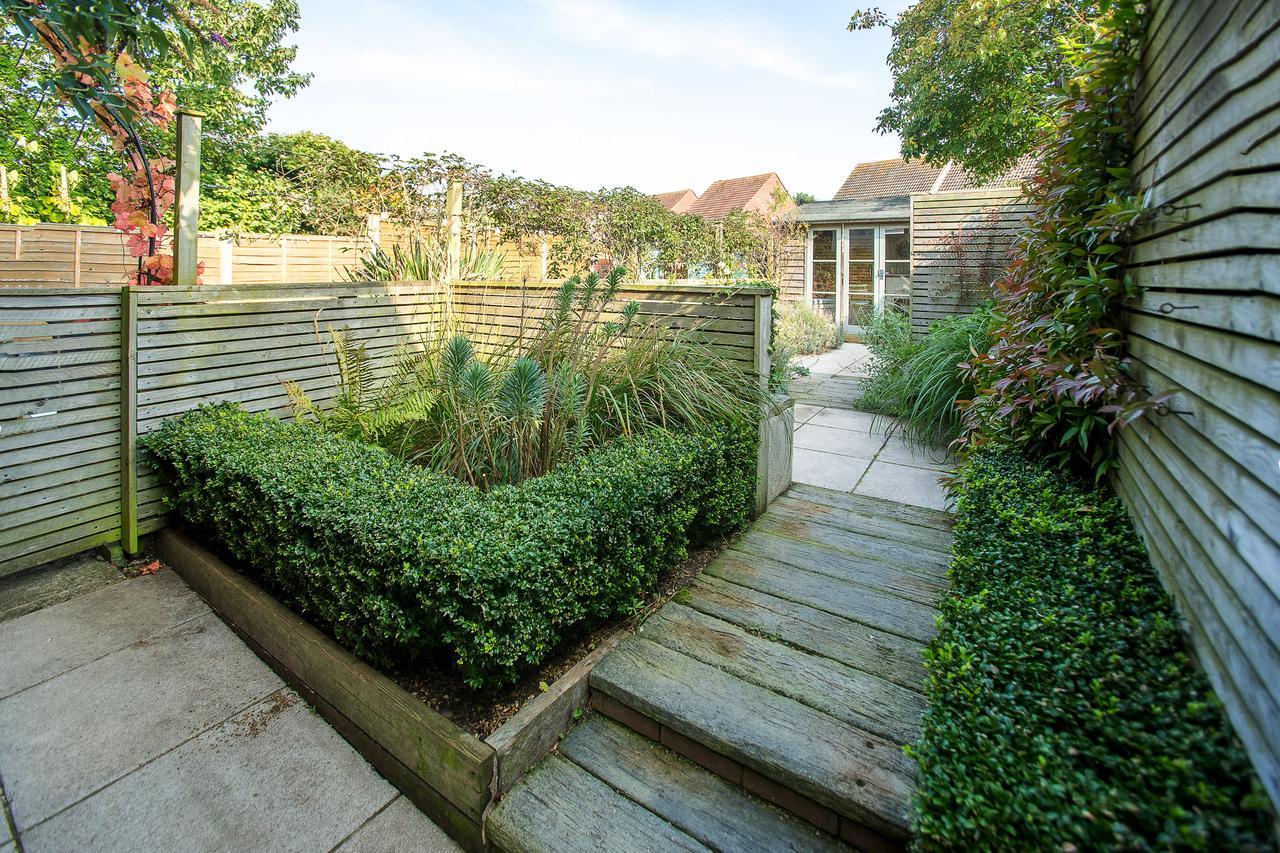 Nutshell Villa Aldeburgh Ngoại thất bức ảnh